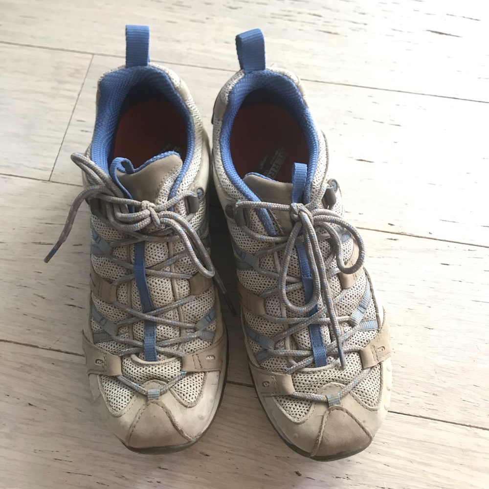 Nonslip Hiking shoes (size 9)